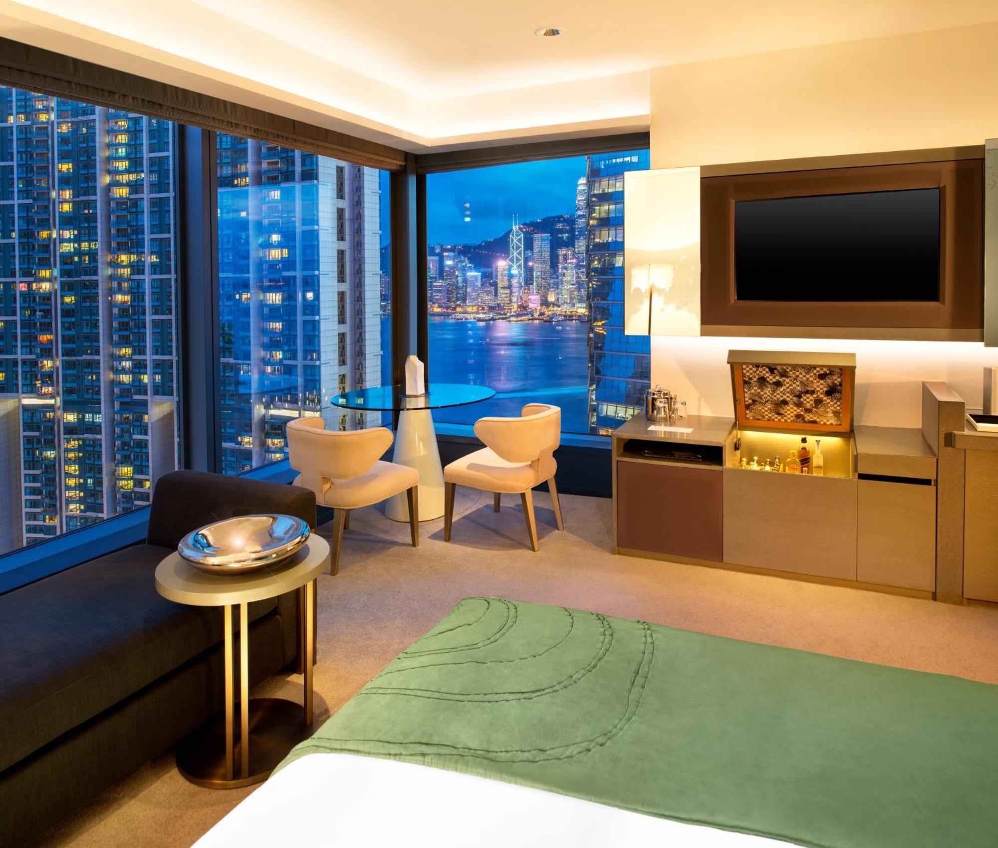 Habitación Cool Esquinera con cama extragrande y vistas parciales al puerto