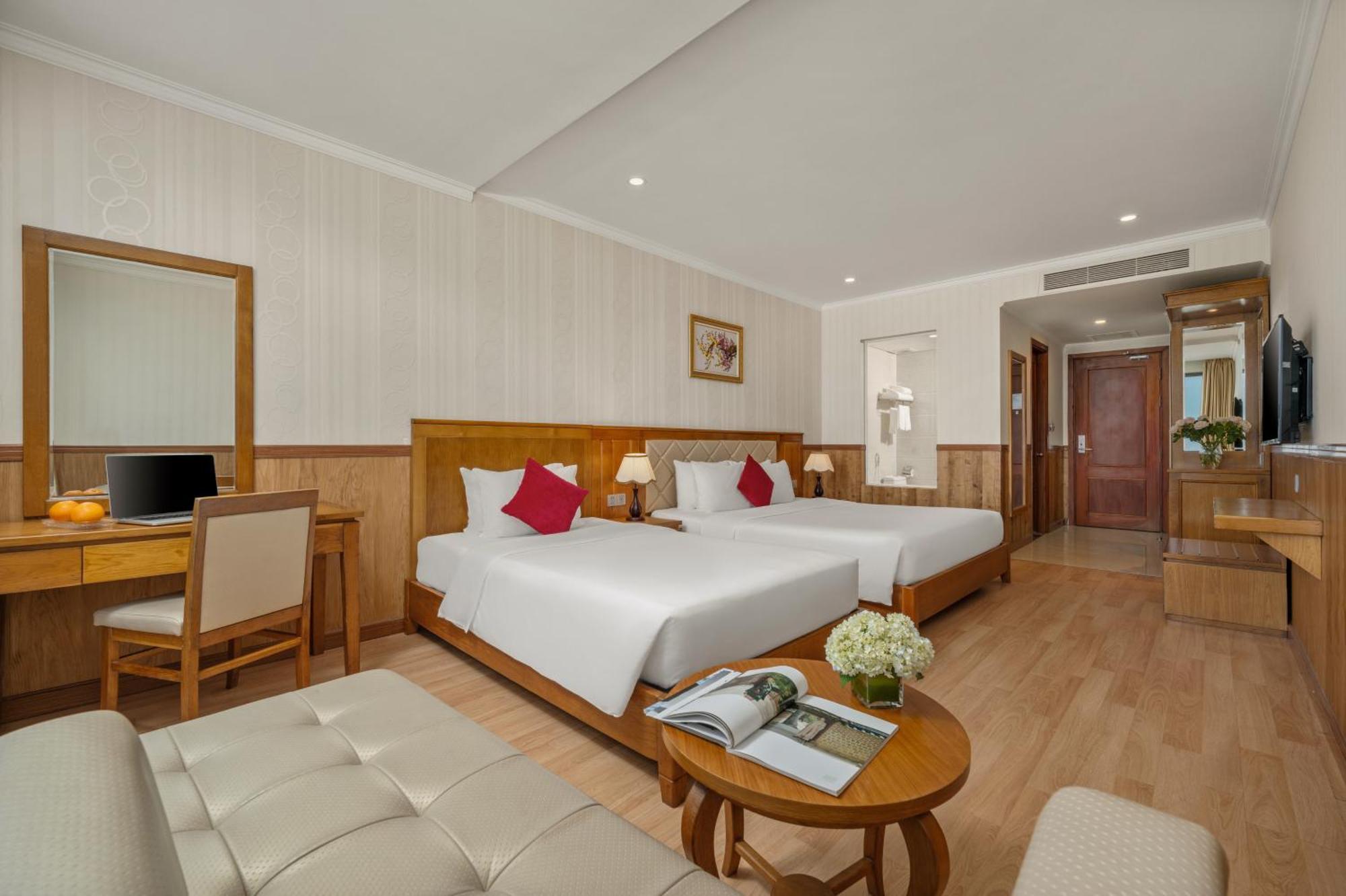 Triple Room with Sea View