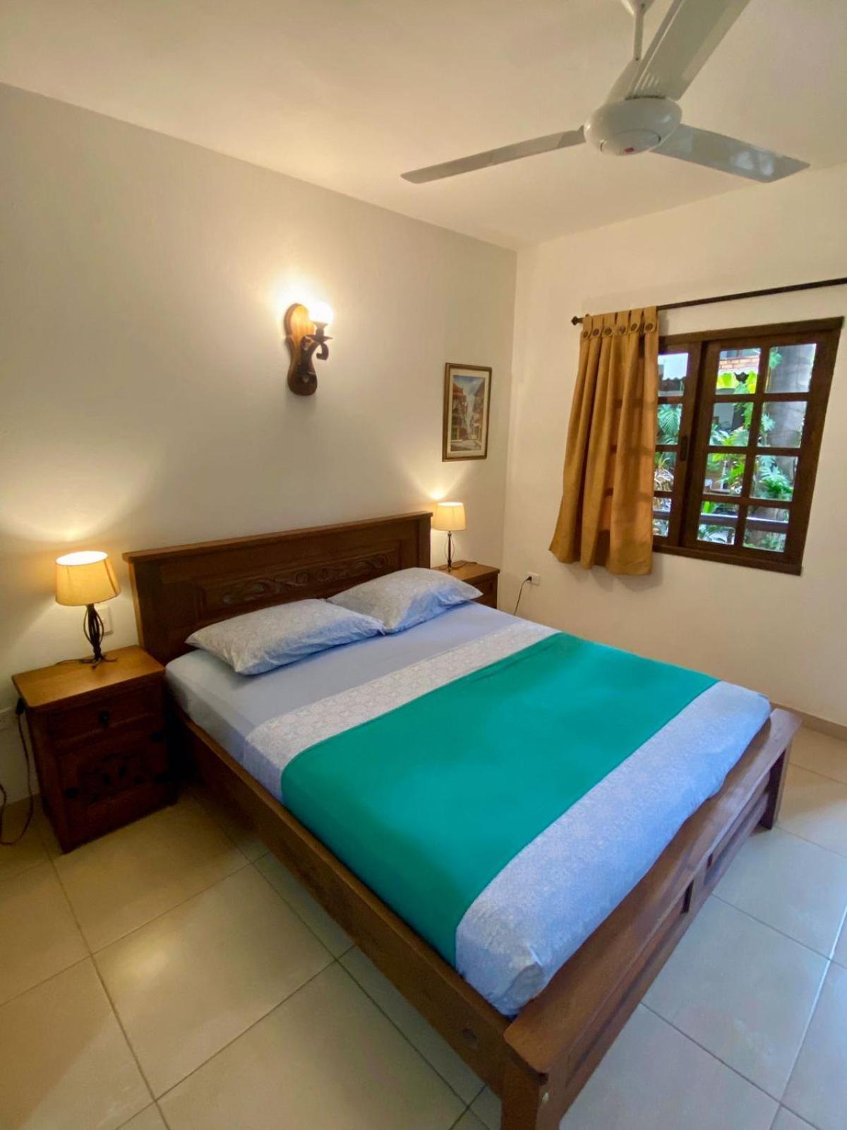 Habitación Doble con vistas a la piscina