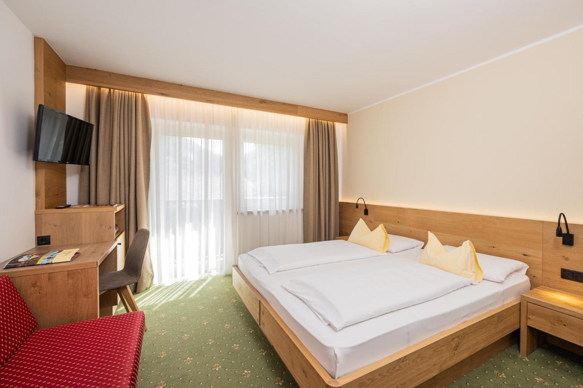 Double or Twin Room,1622034901:JPEG