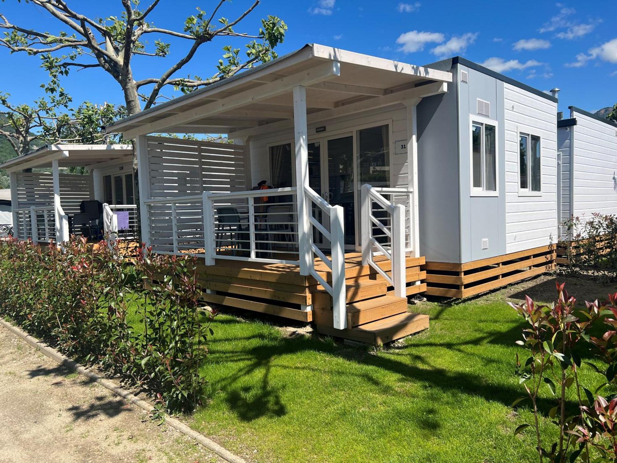 Mobile Home,1624777119:JPEG
