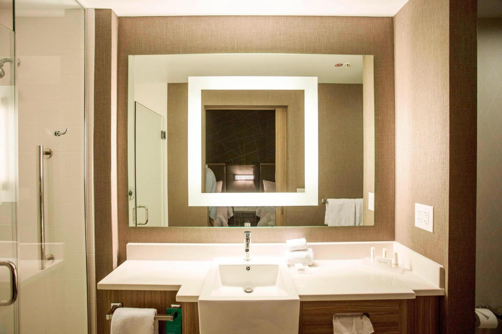 One-Bedroom Queen Suite with Two Queen Beds and Trundle Sofa