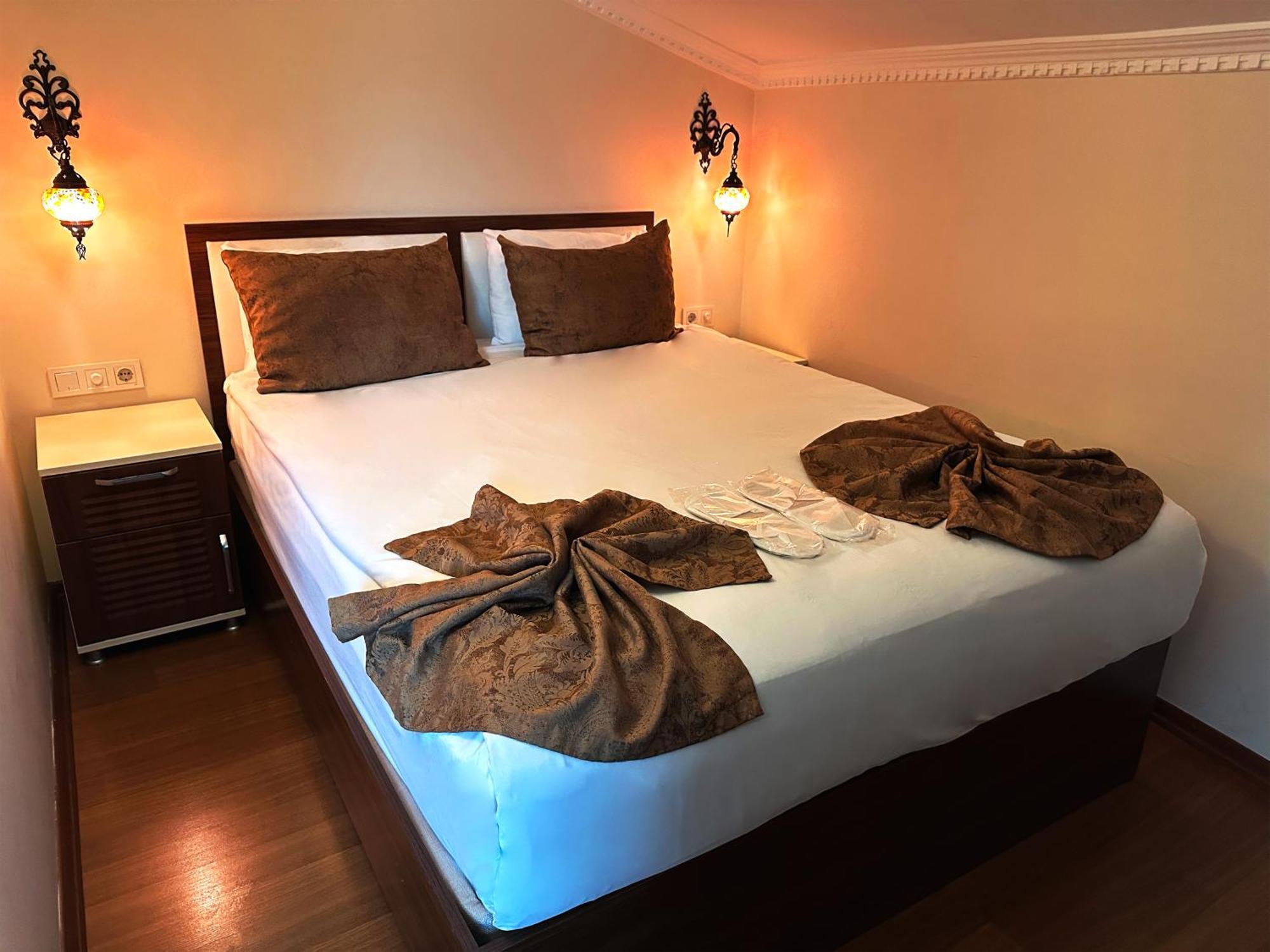 Triple Room with City View