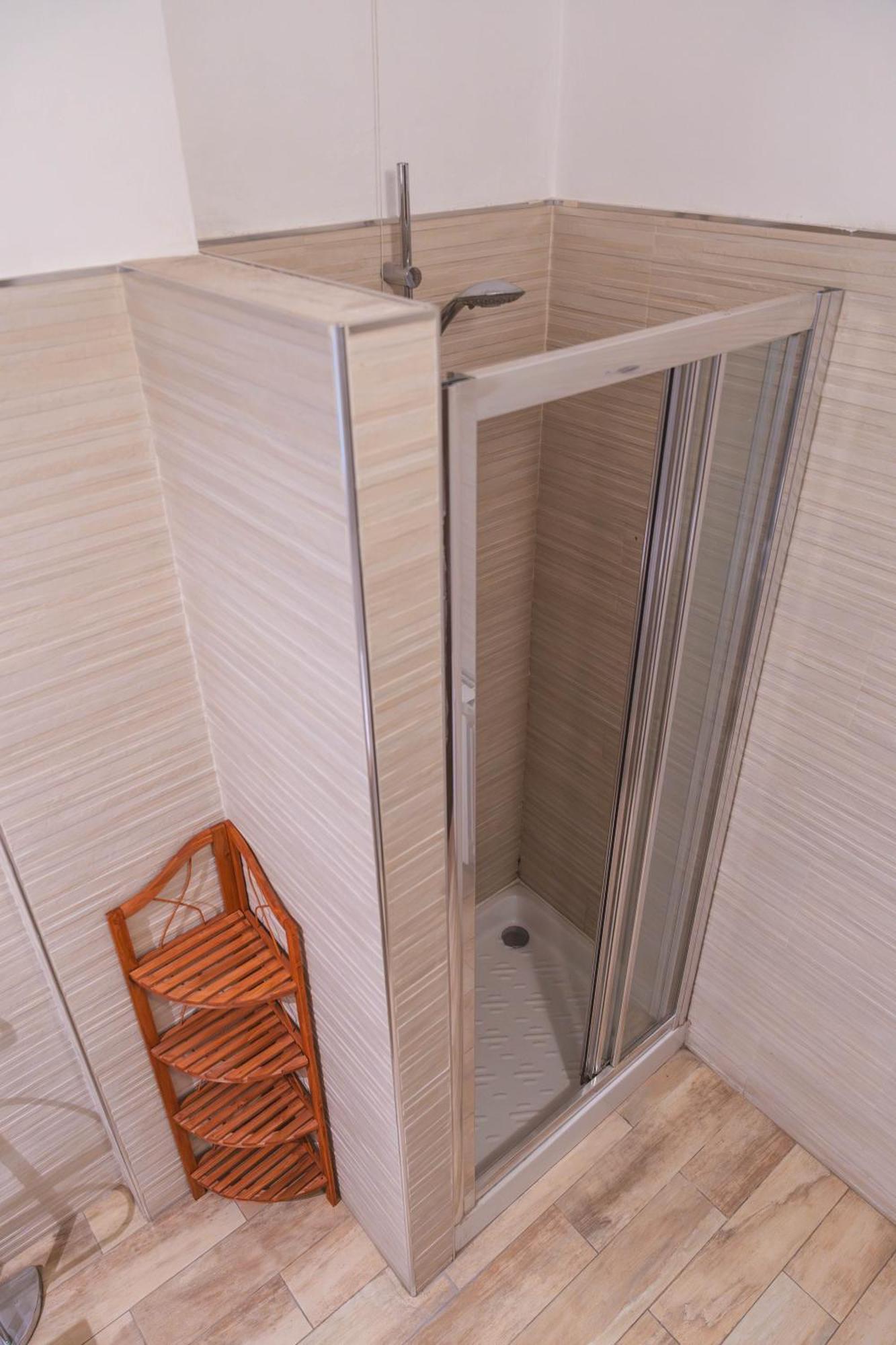 Habitación Individual con baño compartido