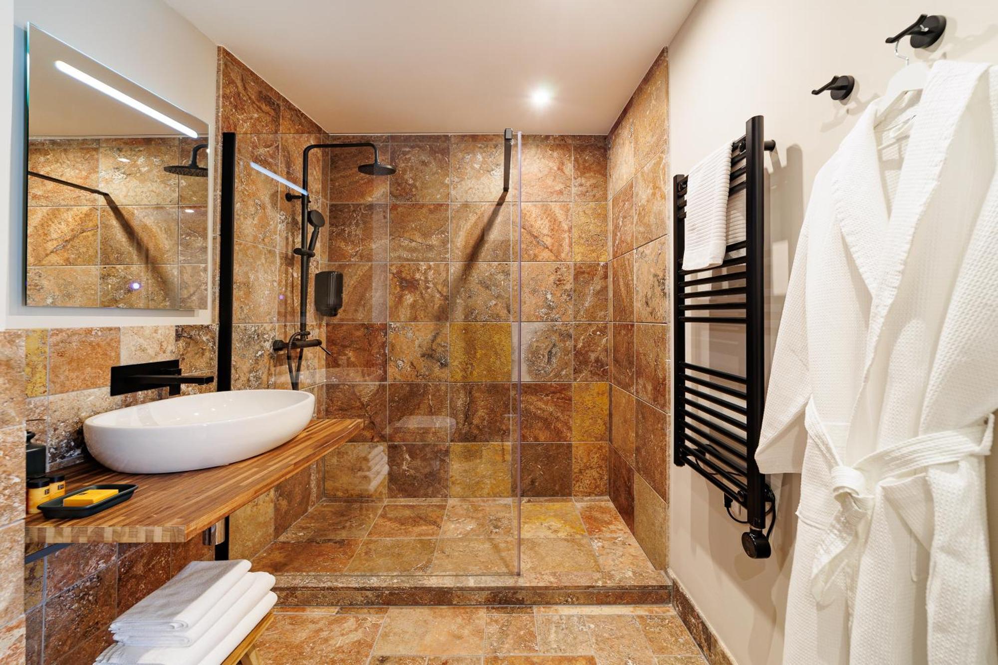 Quarto Standard com Cama de Casal ou 2 de Solteiro