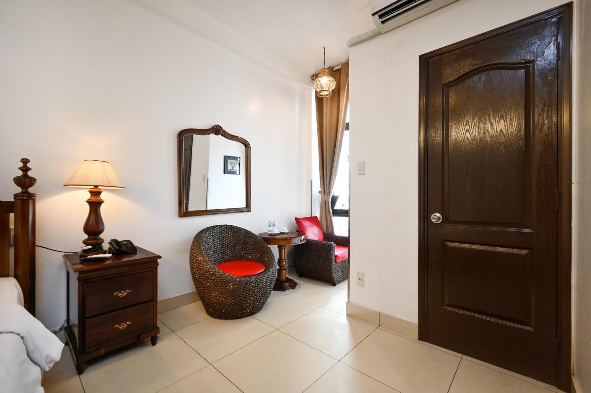 Deluxe Double Room with Garden View
