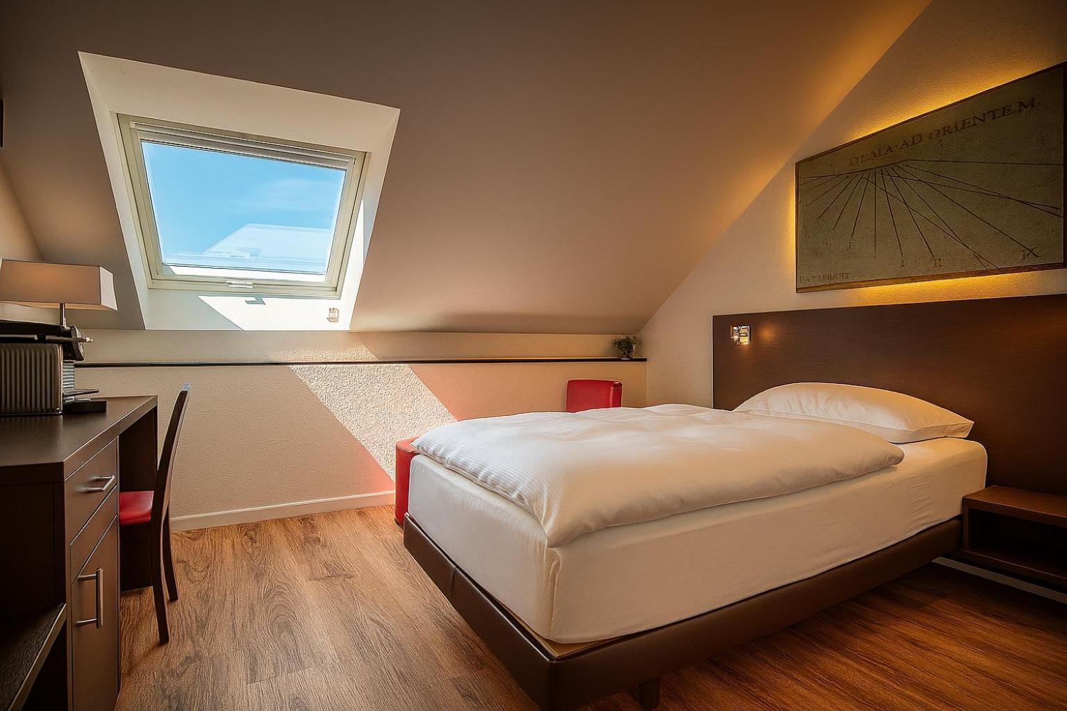 Classic Single Room