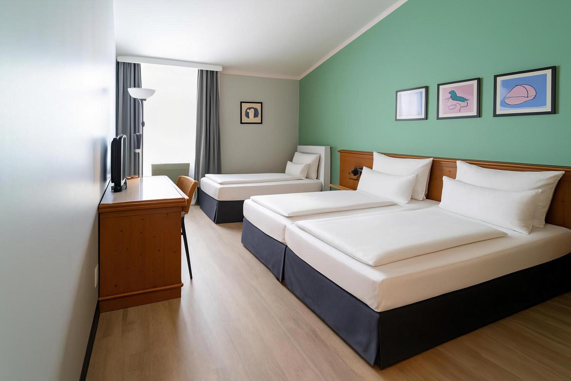Dreibettzimmer