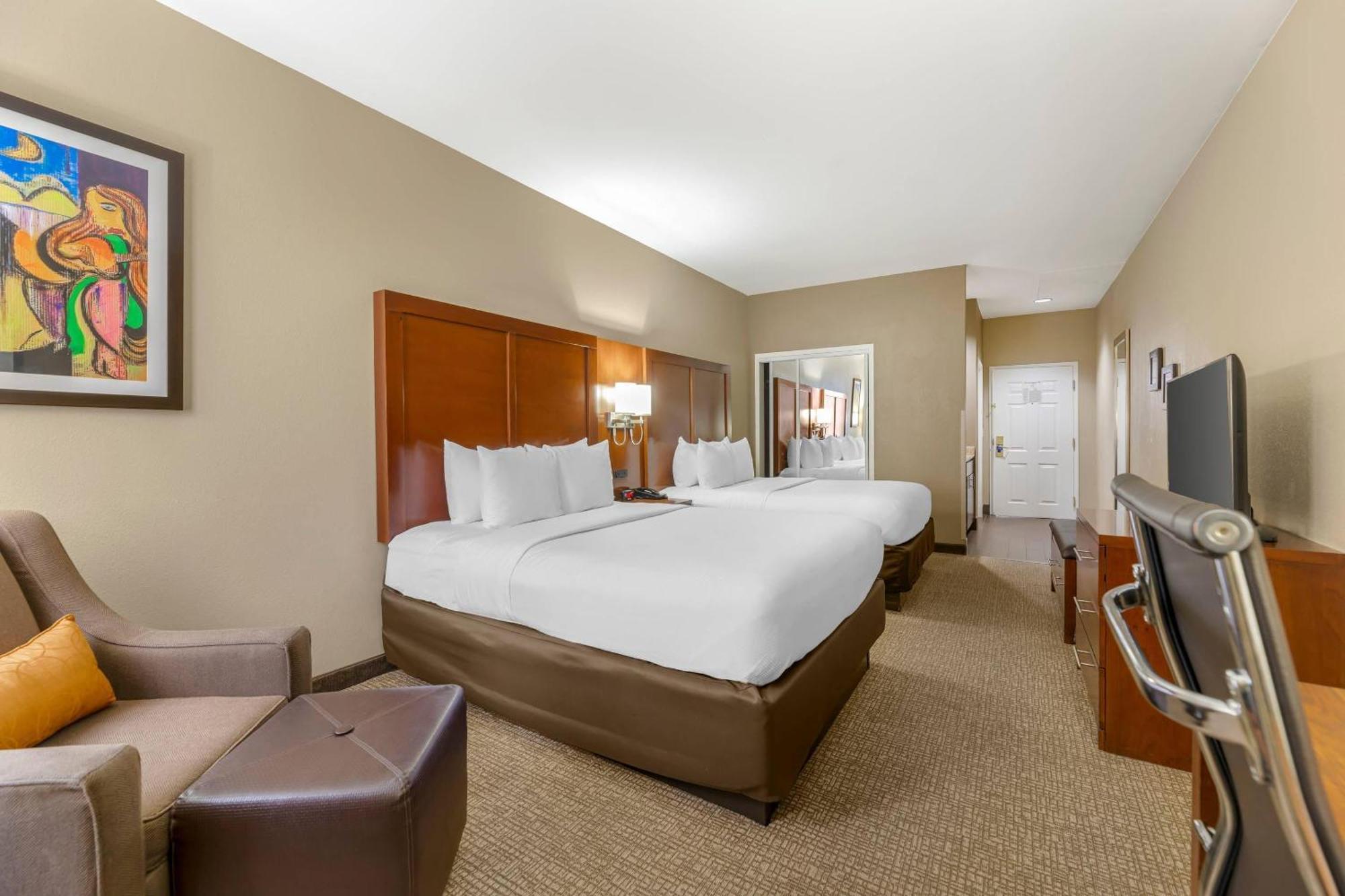 Chambre Double de Luxe avec 2 Lits Doubles - Non-Fumeurs