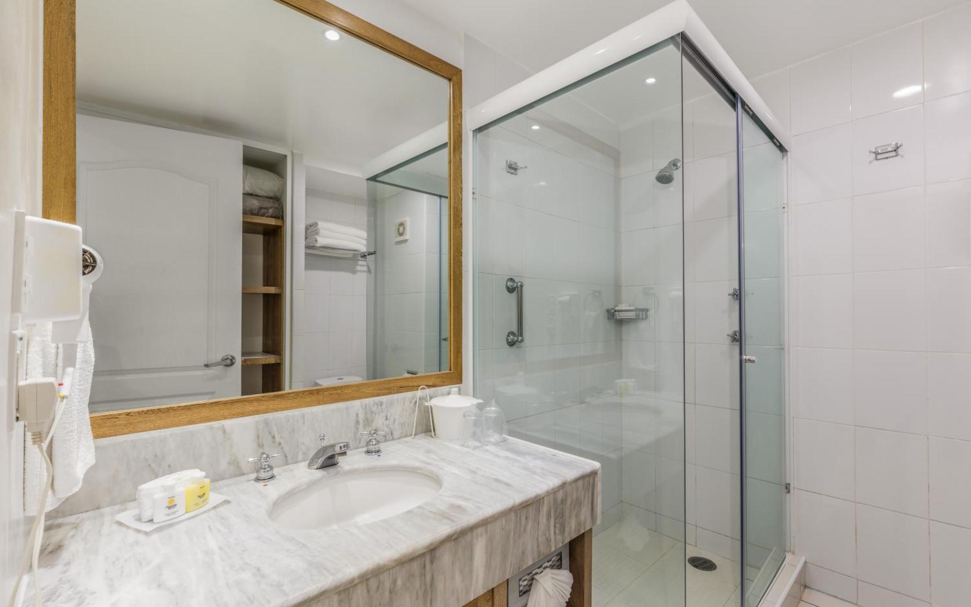 Quarto Duplo Standard com Vista do Jardim