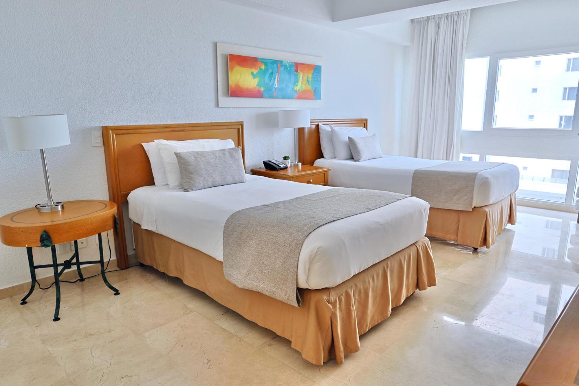 Twin Room,1658756797:JPEG