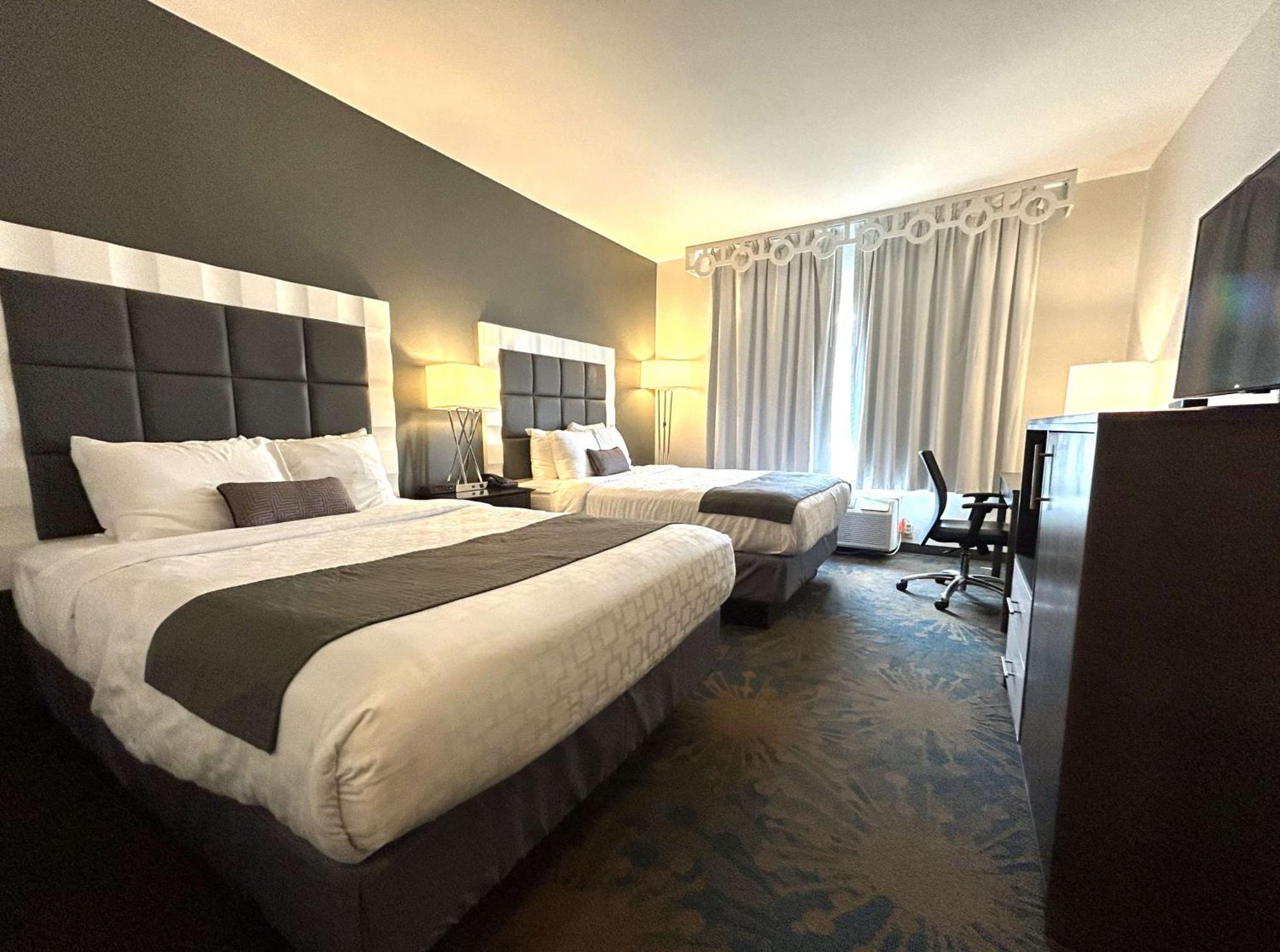 Queen Room with Two Queen Beds and Communication Assistance - Non-Smoking