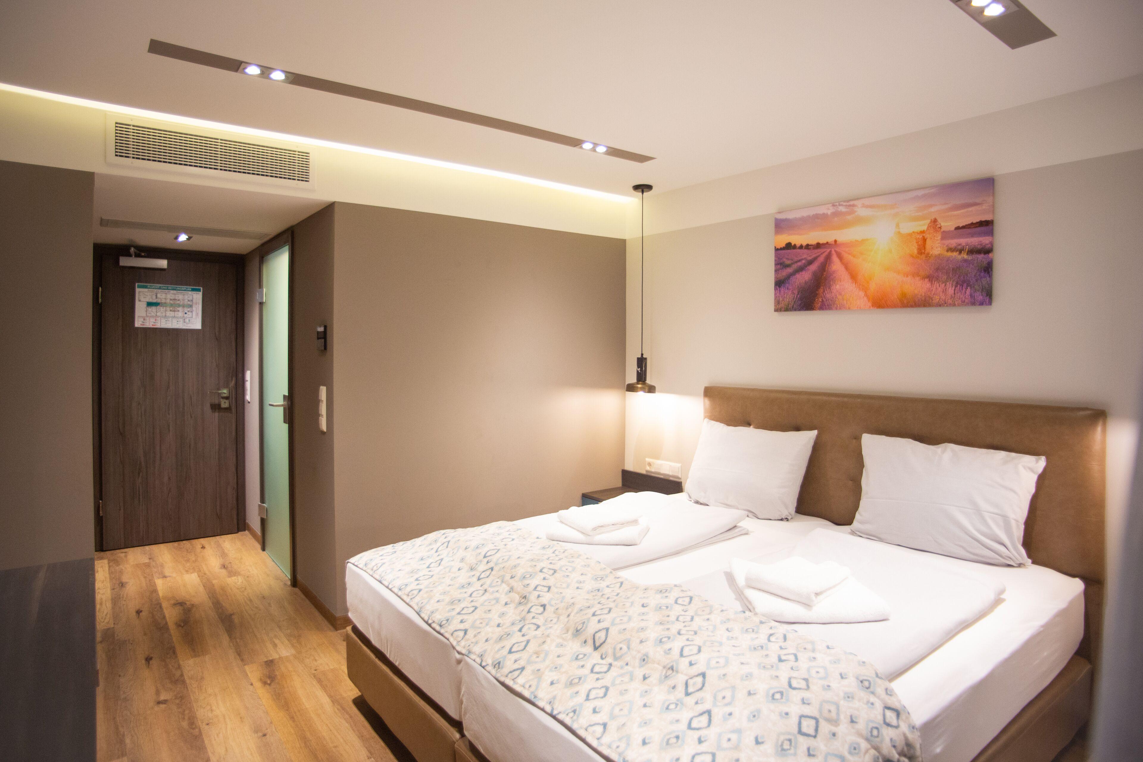 Deluxe Room,1758927946:JPEG