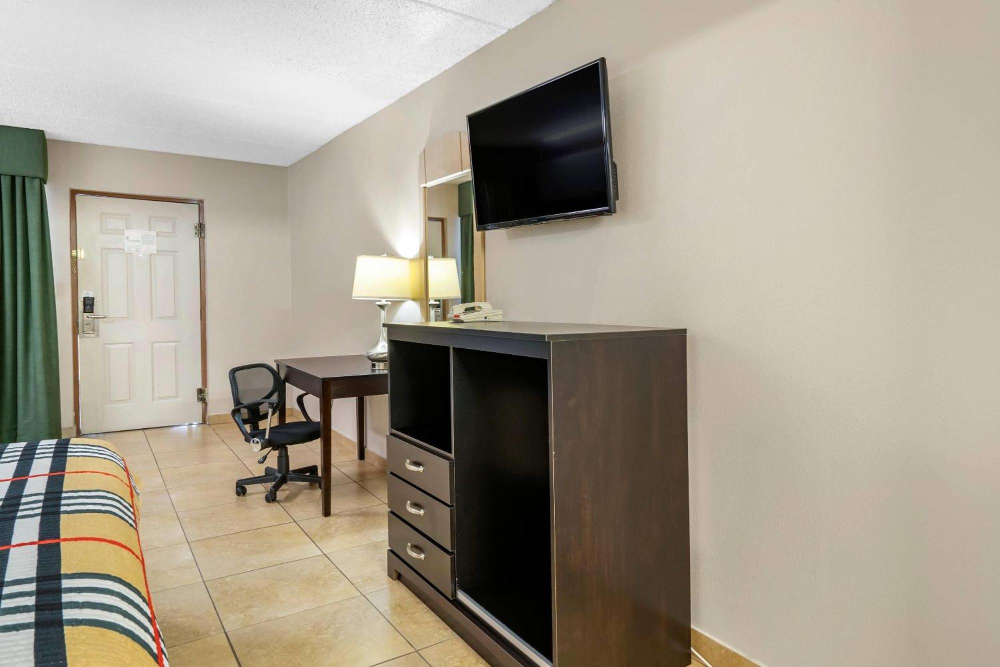 King Room - Non-Smoking