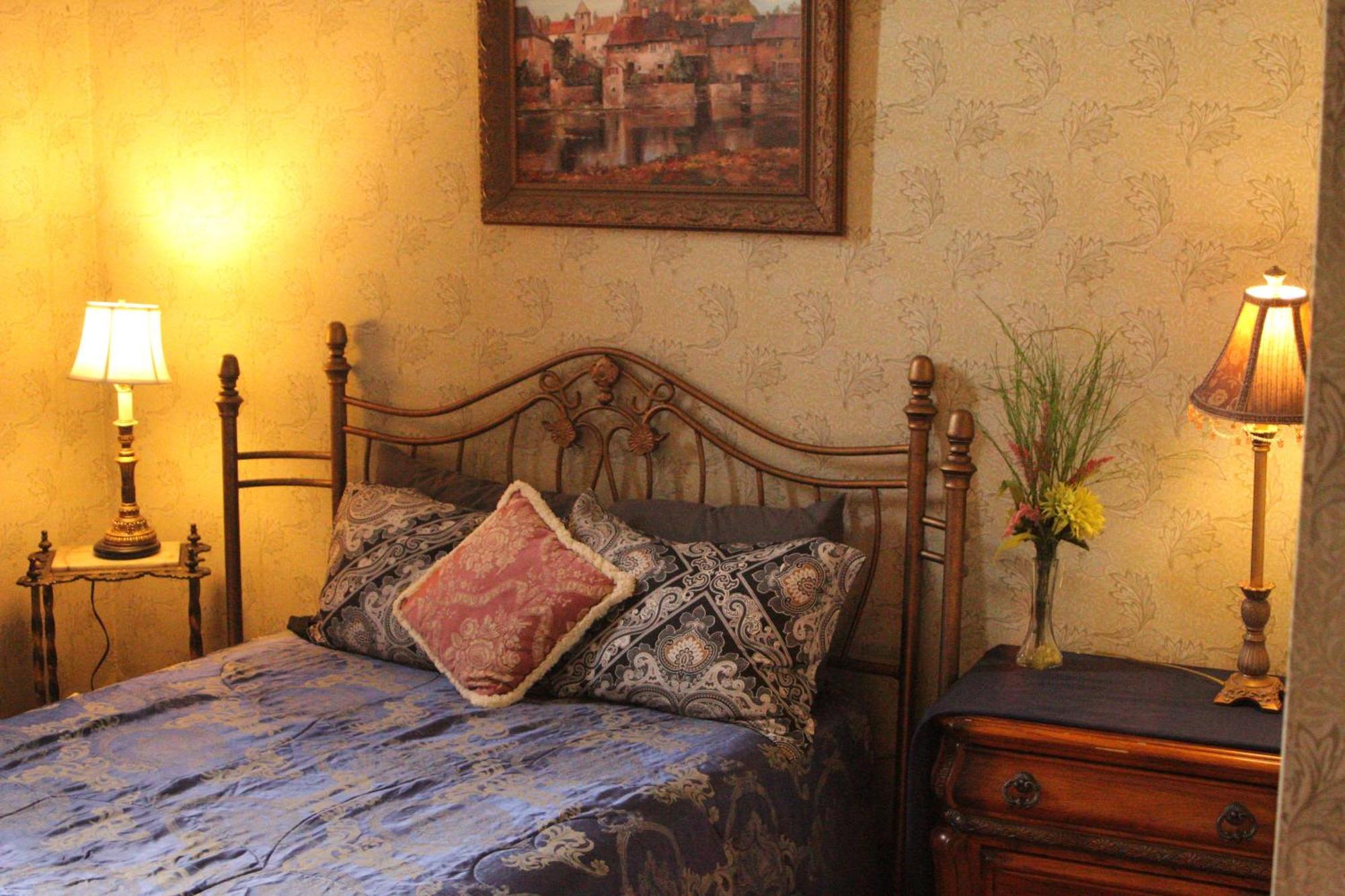 Deluxe Double Room with Bath