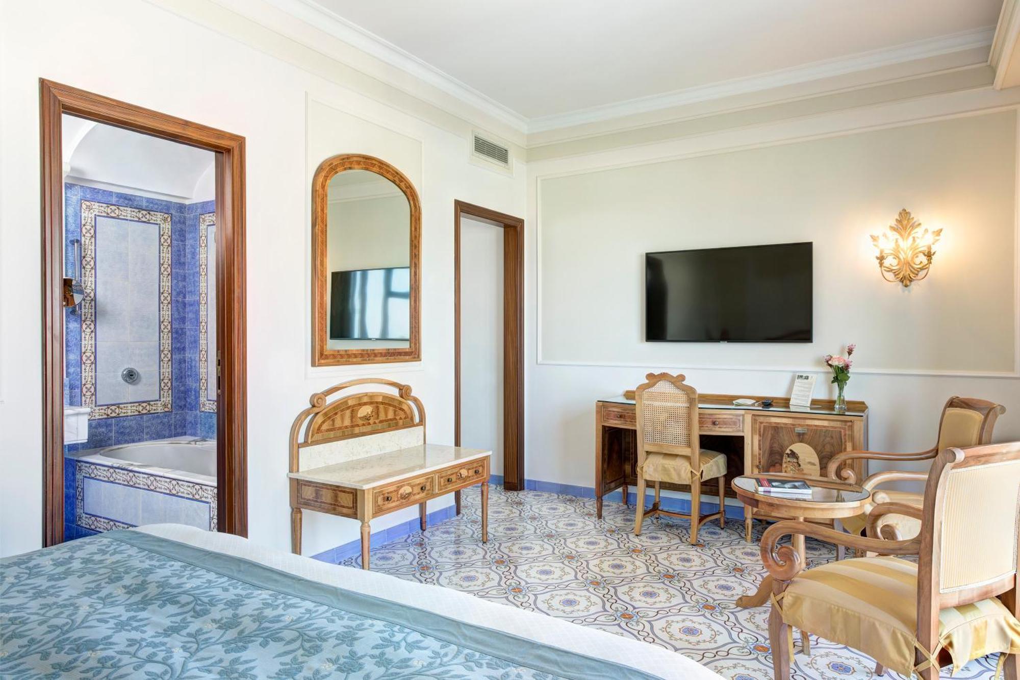 Deluxe Double or Twin Room Side Sea View,1758524993:JPEG