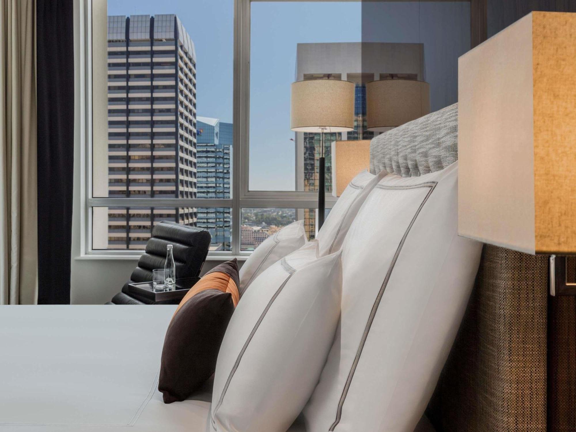 Quarto Signature Skyline com Cama King-size e Acesso ao Andar VIP - Andar Alto