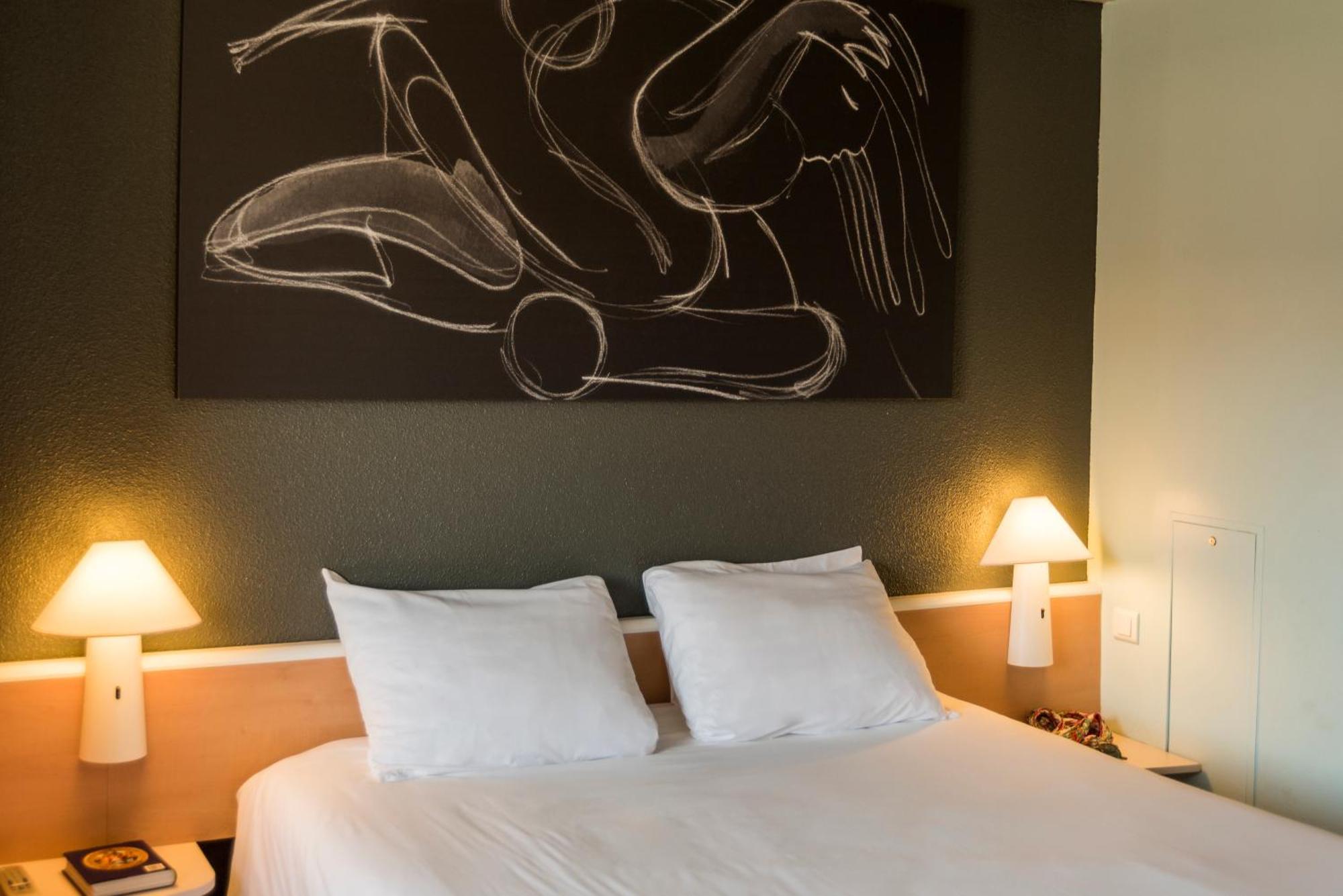 Klassisches Zimmer mit Einzelbett