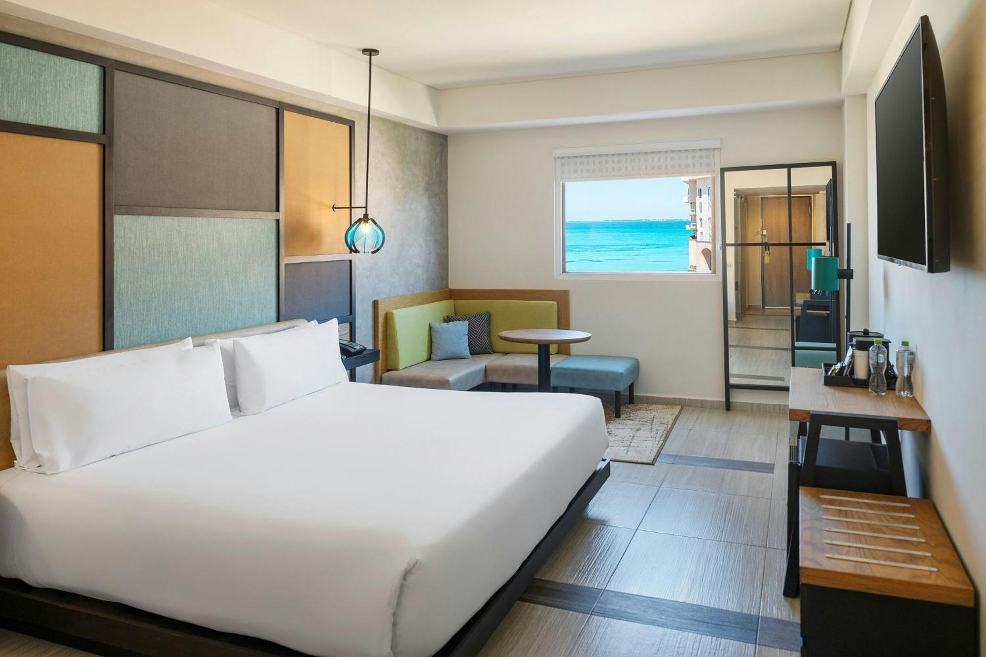 Chambre Lit King-Size Aloft avec Open Bar Gratuit - Vue sur Océan