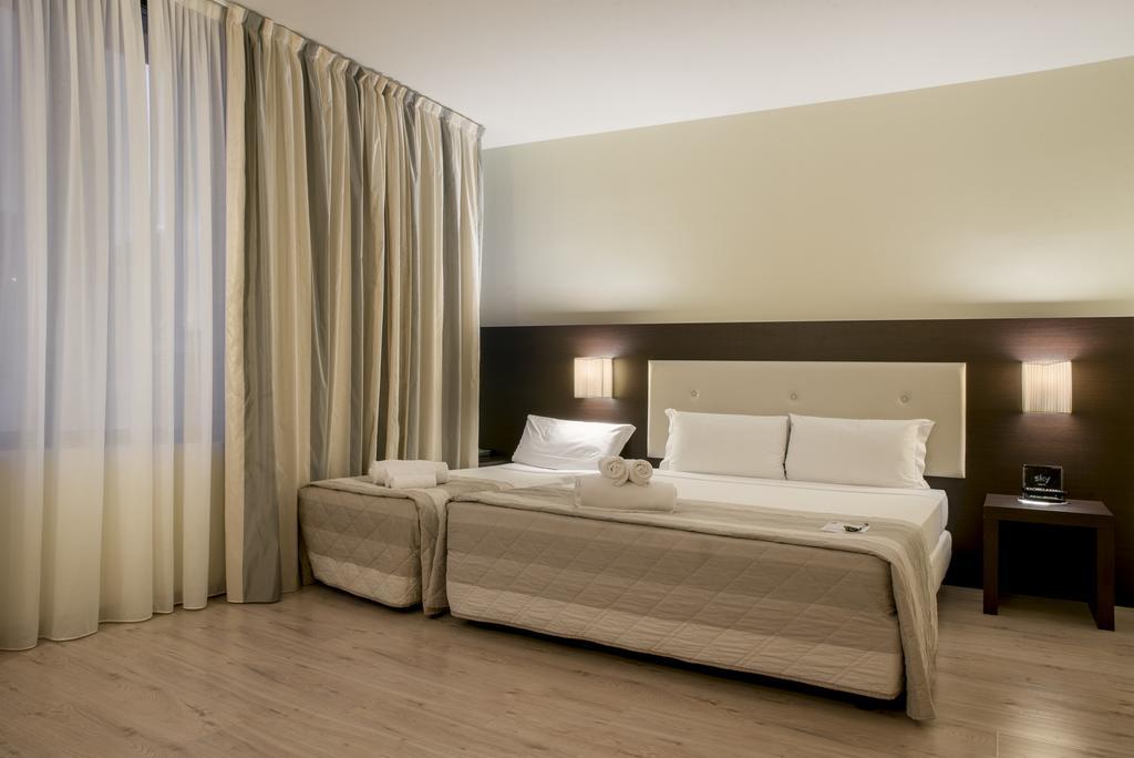 Quarto Triplo Standard