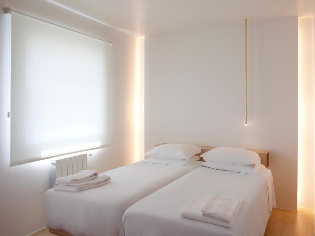 Quarto Superior com Cama de Casal ou 2 de Solteiro