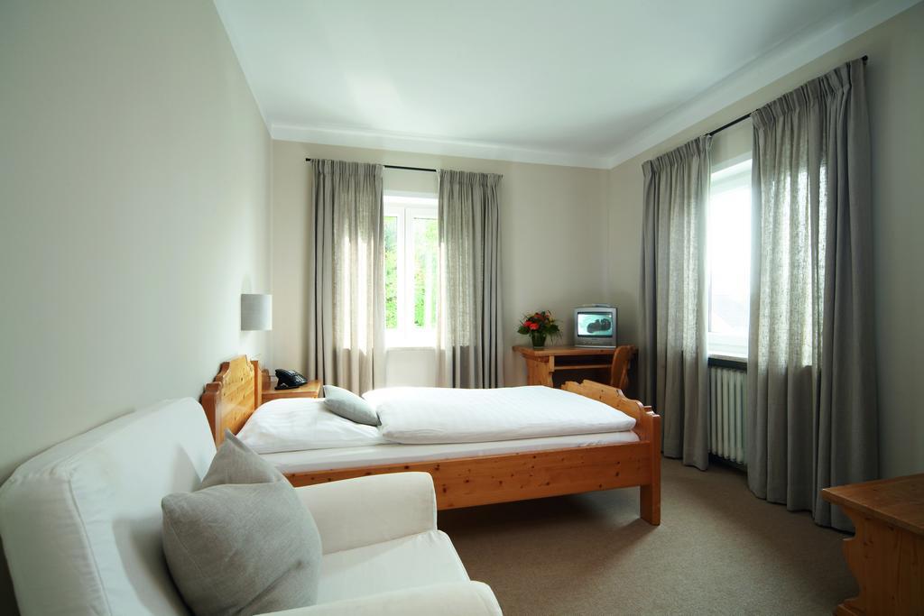 Small Single Room,210256751:JPEG