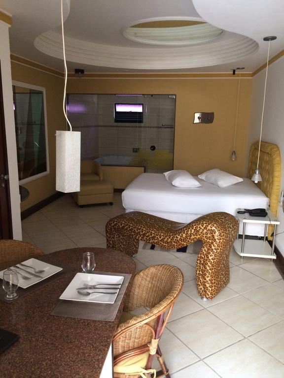 Quarto Duplo Premium com Piscina Privativa