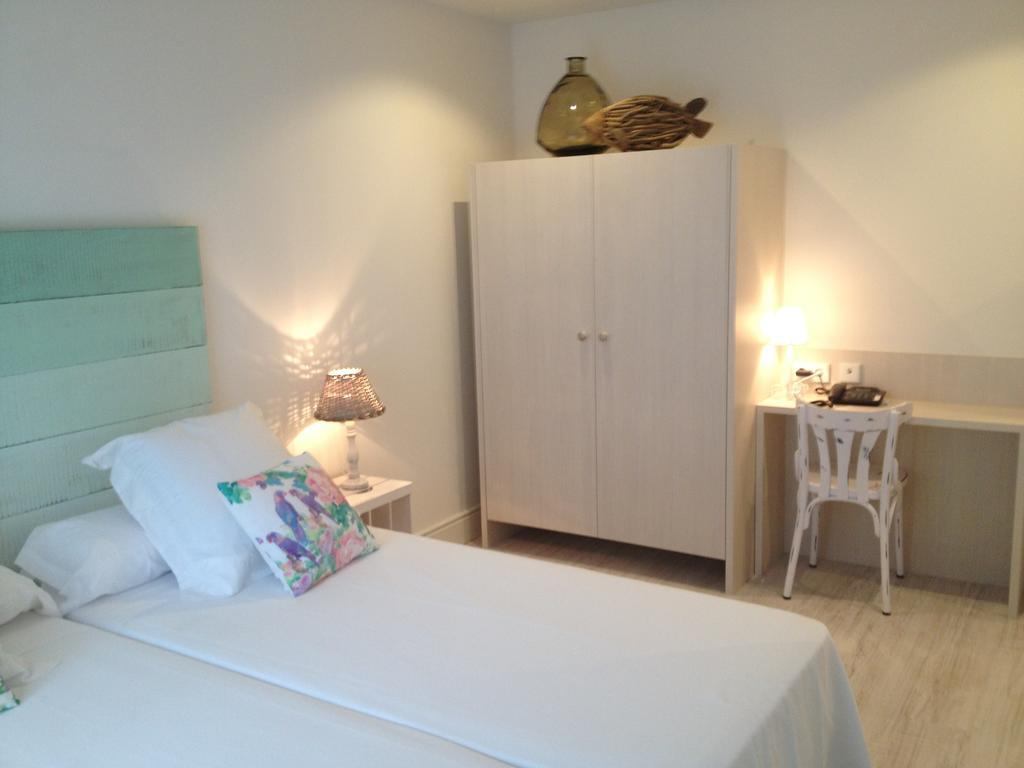 Habitación Cuádruple (2 adultos + 2 niños)
