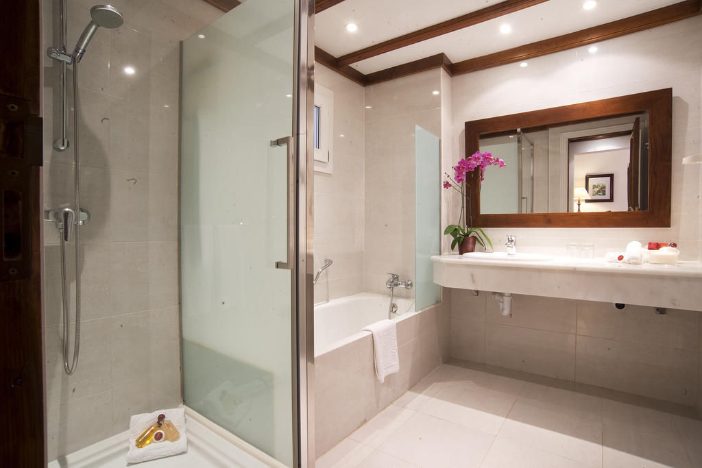 Junior Suite (2 Erwachsene + 1 Kind)