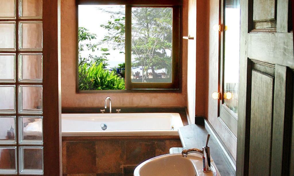 Deluxe Double or Twin Room with Garden View