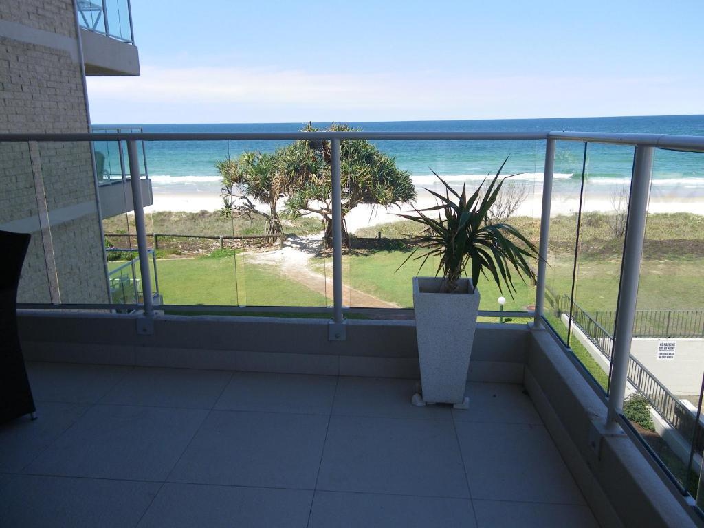 Apartamento de 2 Quartos com Vista do Mar