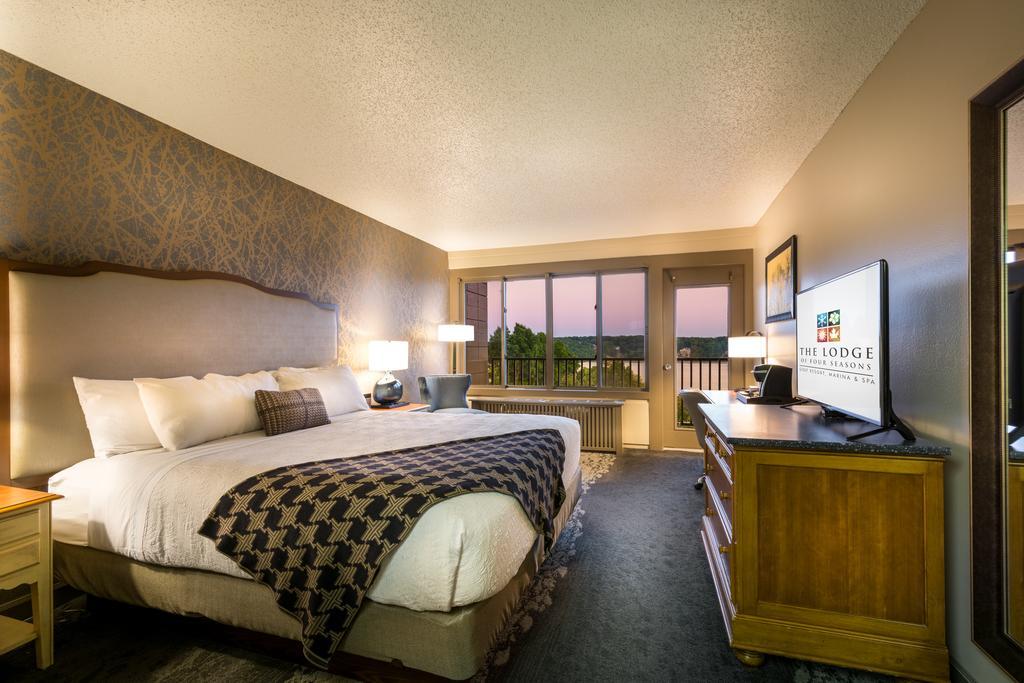 Standard King Room