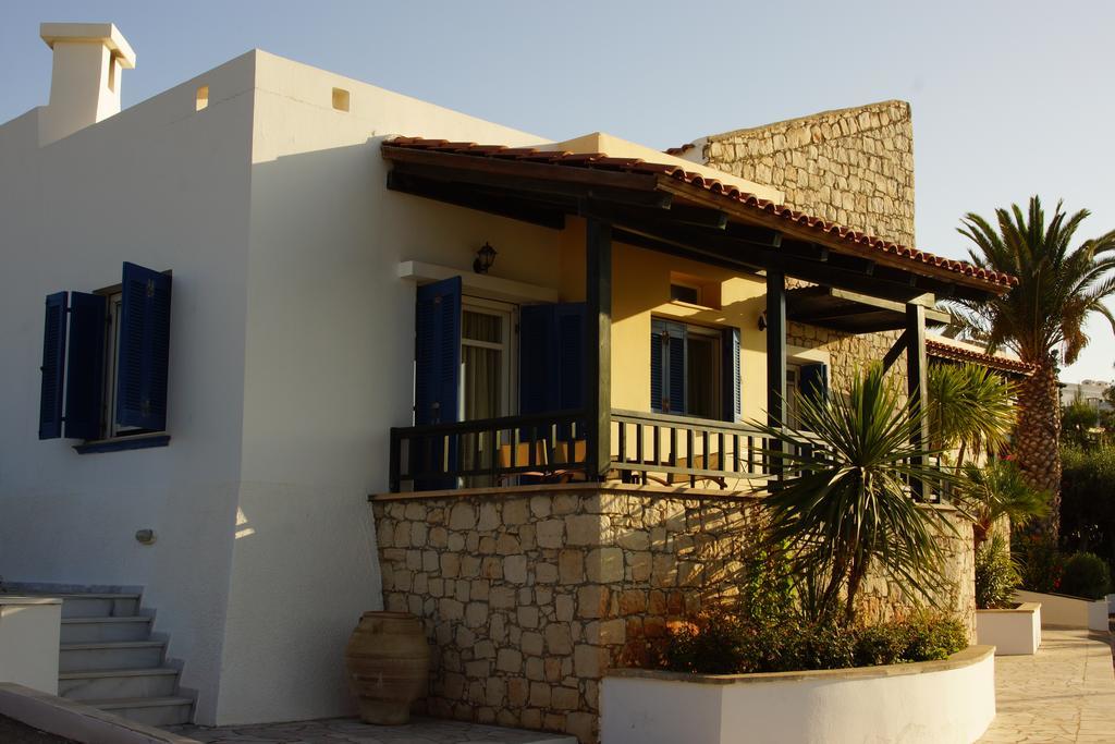Villa,1730037457:JPEG