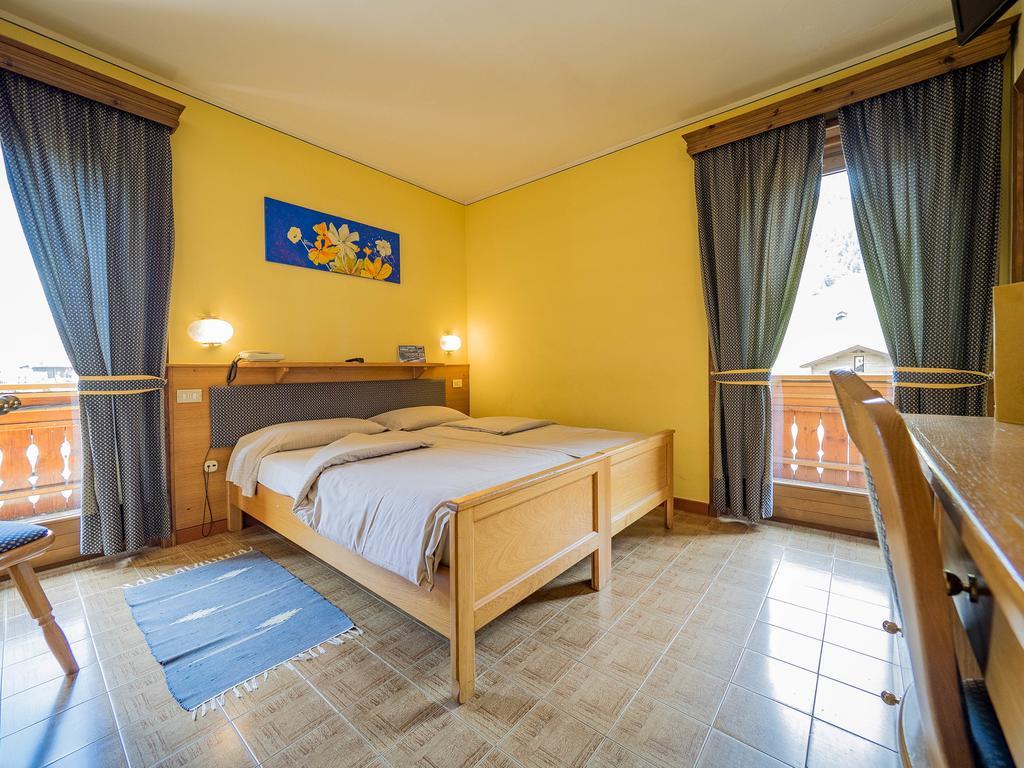 Dreibettzimmer