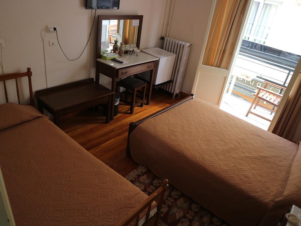Chambre Triple avec Salle de Bains Privative Séparée