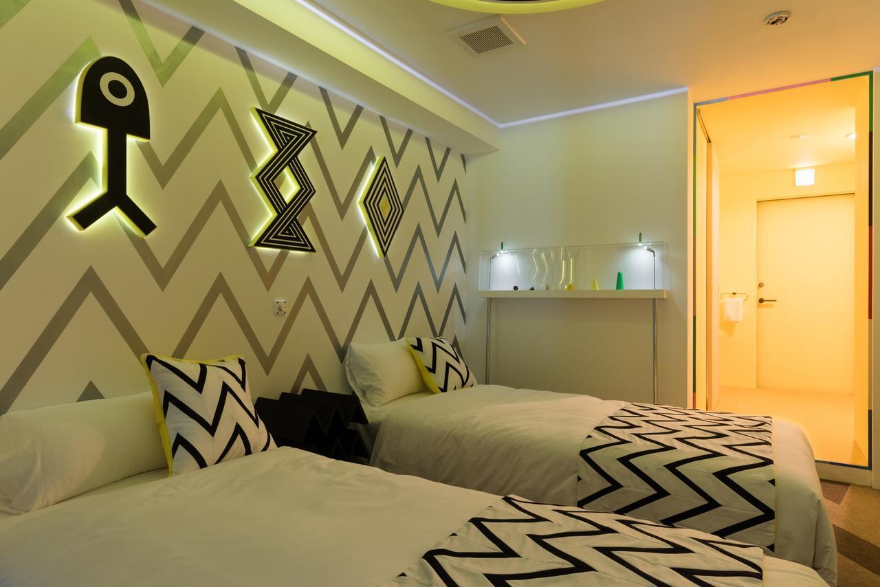 Twin room 2