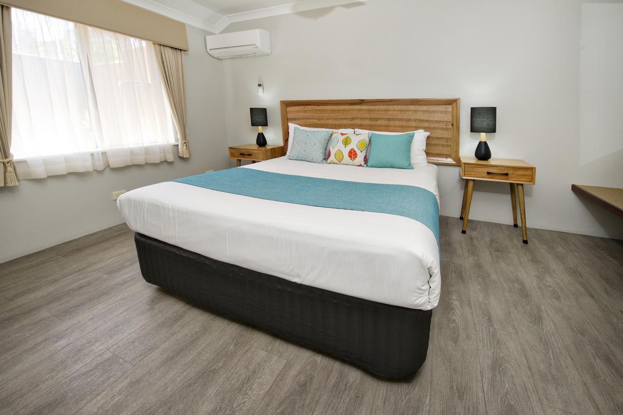 Queen Twin or Triple Room