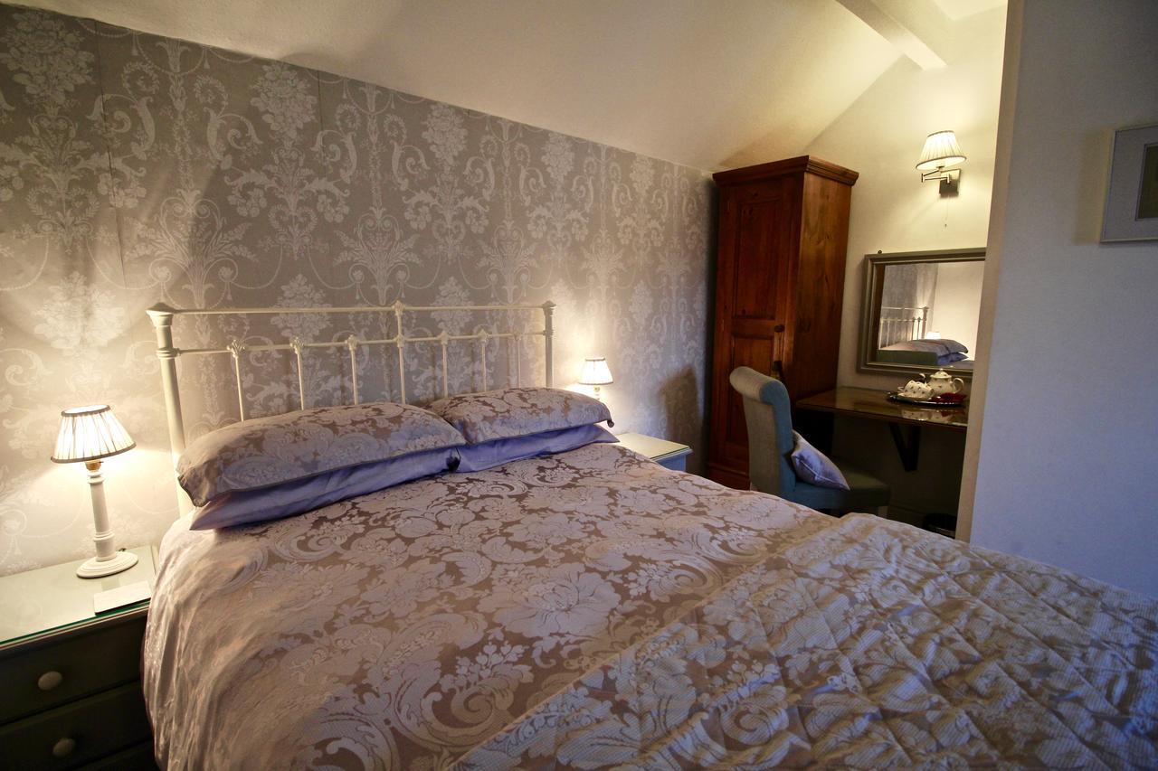 Small Double Room -  Parking not included