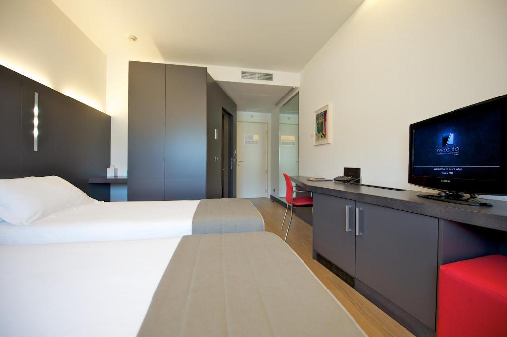 Family Room with Two Queen Beds