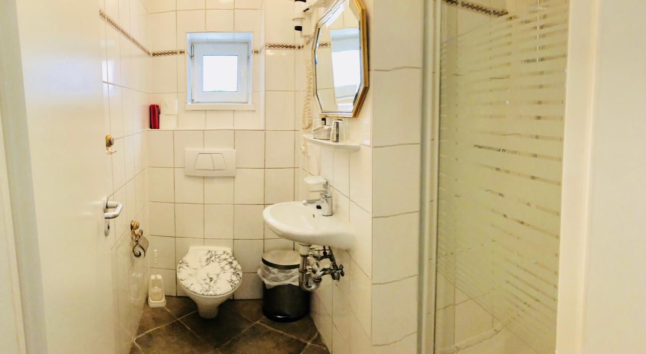 Triple Room with Balcony,630685632:JPEG