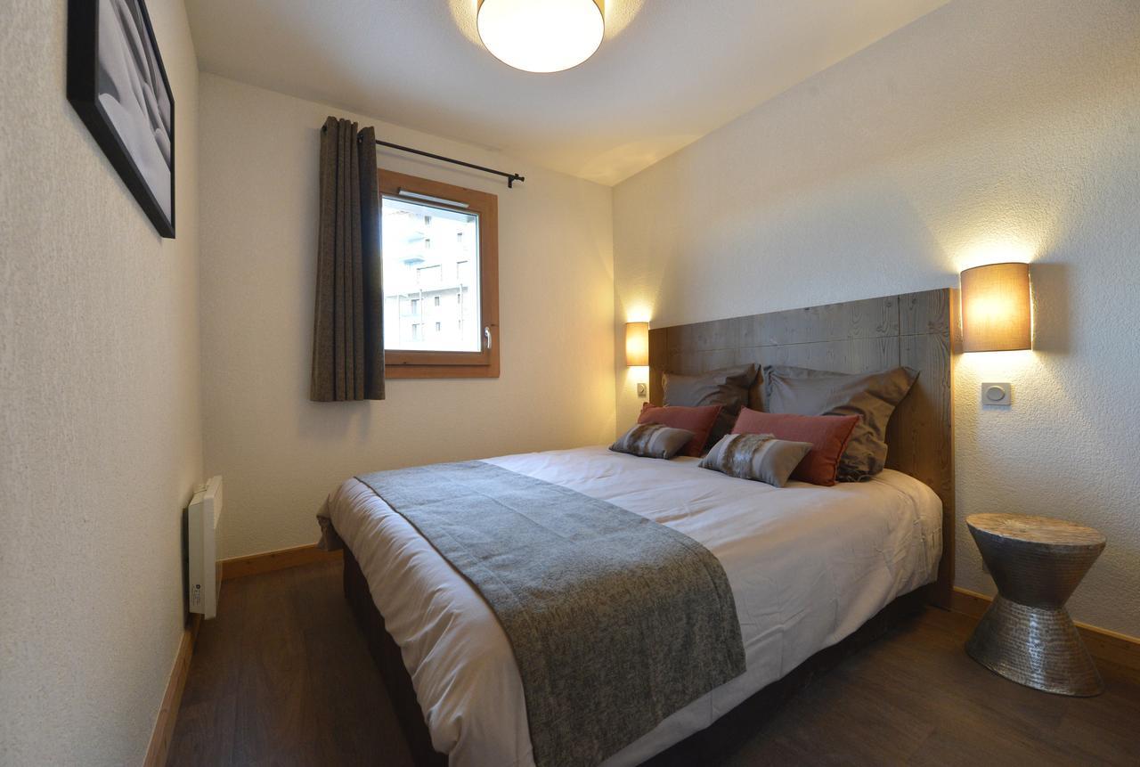 Three-Bedroom Apartment 8 People Plus with Mountain View