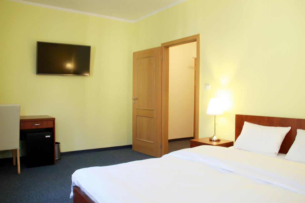 Grand Double Room Balcony,646648416:JPEG