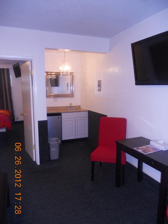 Three-Bedroom Suite
