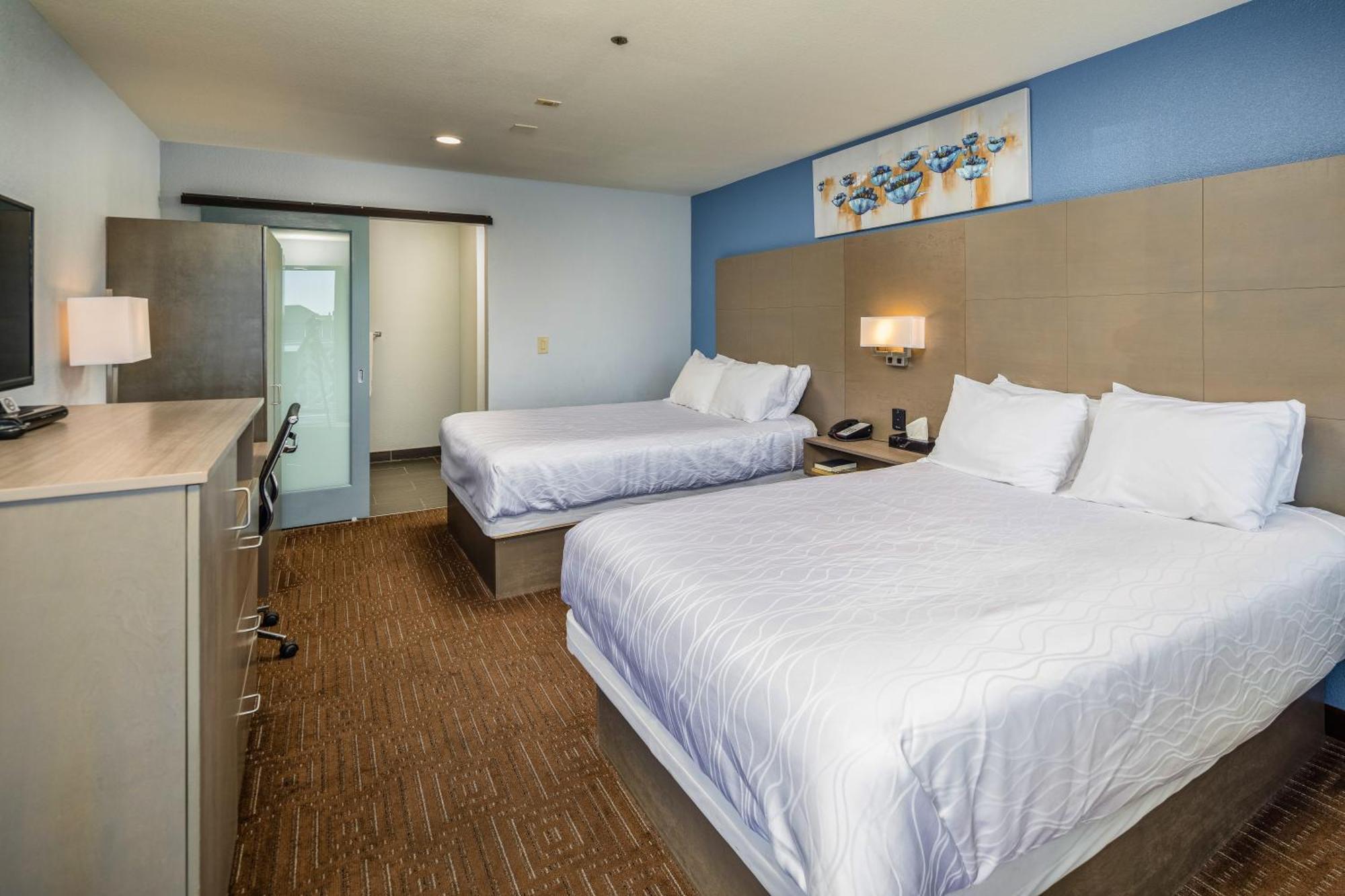 Double Room with Two Double Beds - Non-Smoking