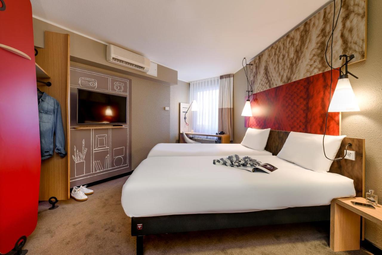 Quarto Superior com 2 Camas de Solteiro