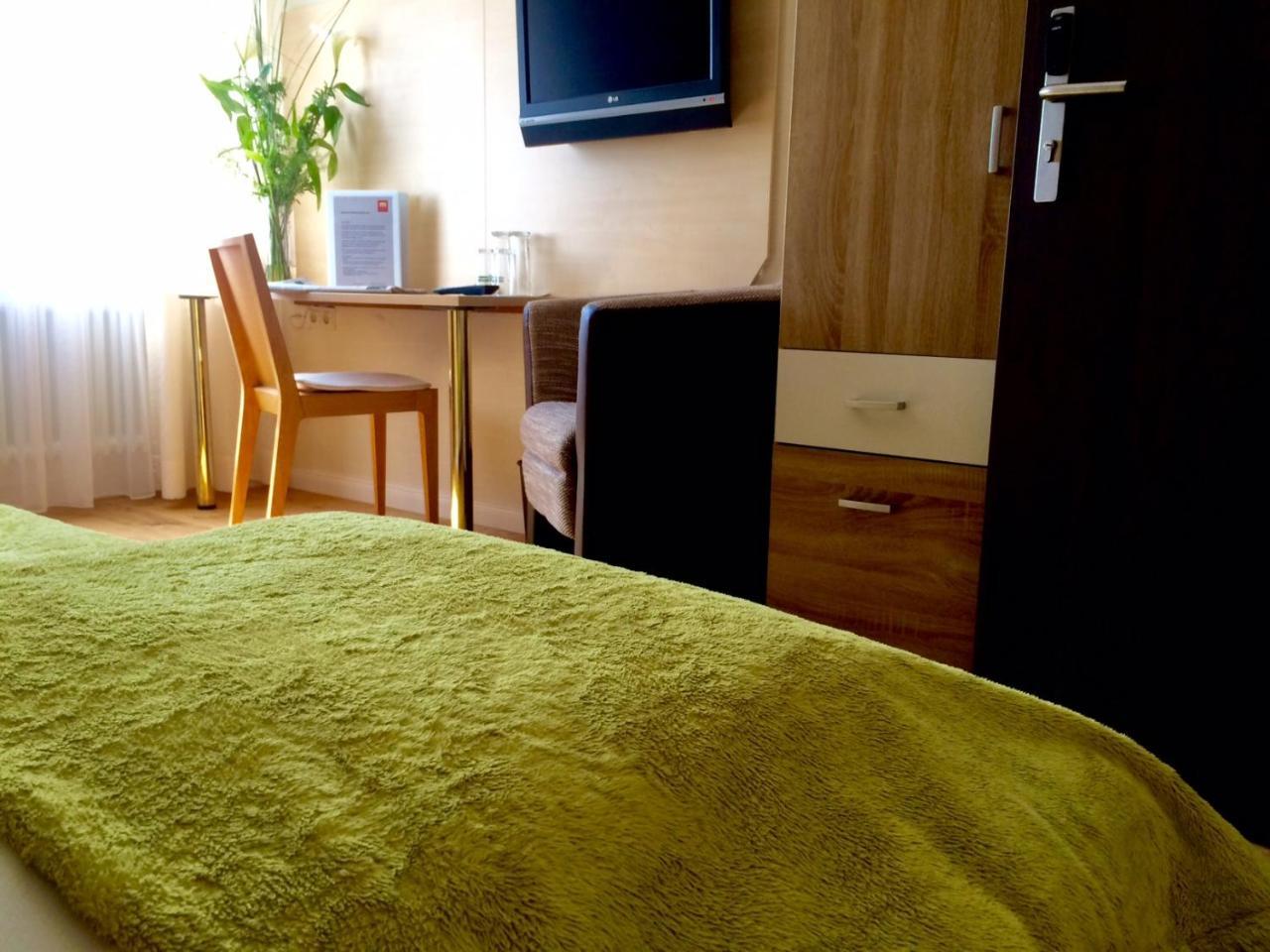 Basic Double Room