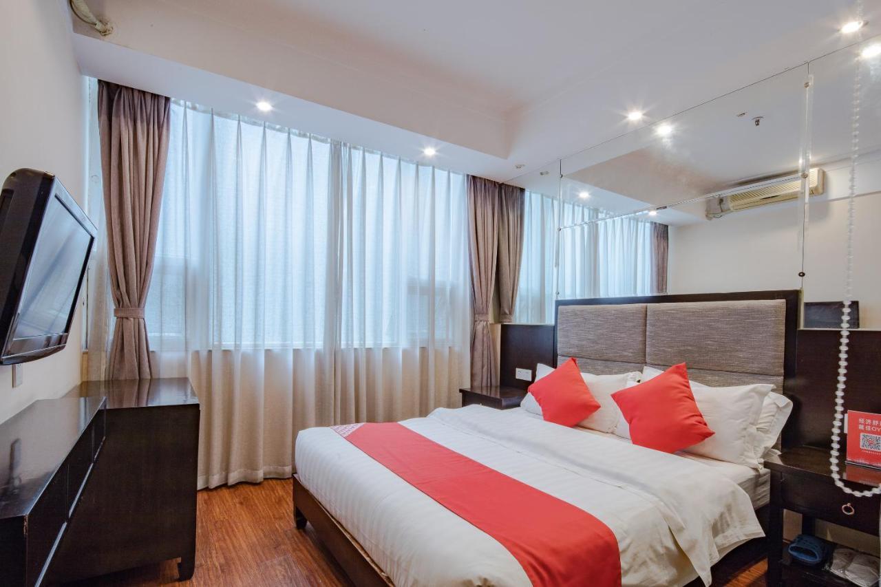 Standard Queen Room
