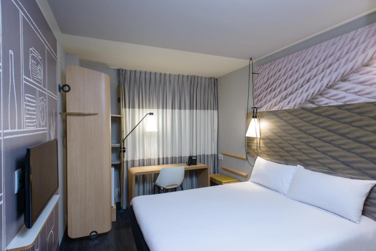 Standard Double Room - City Side