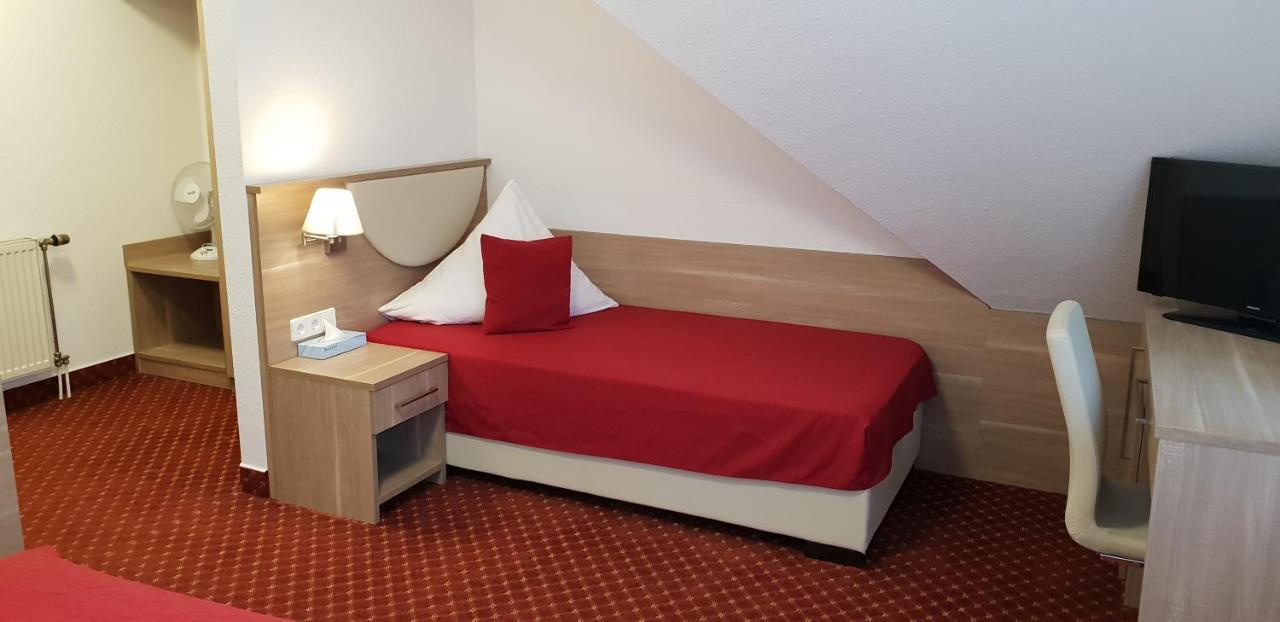 Deluxe Doppelzimmer (2 Erwachsene & 1 Kind)