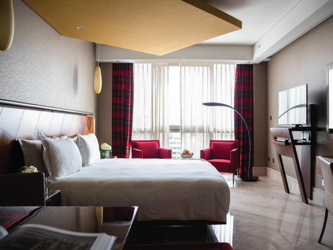 Superior Zimmer mit Kingsize-Bett und Gartenblick